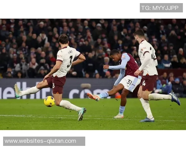 利兹联与莱切斯激战正酣谁能在英超赛场上笑到最后